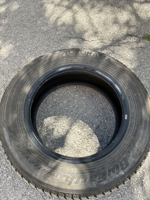 Зимни гуми Yokohama Blue Earth 195/65 R15, V906