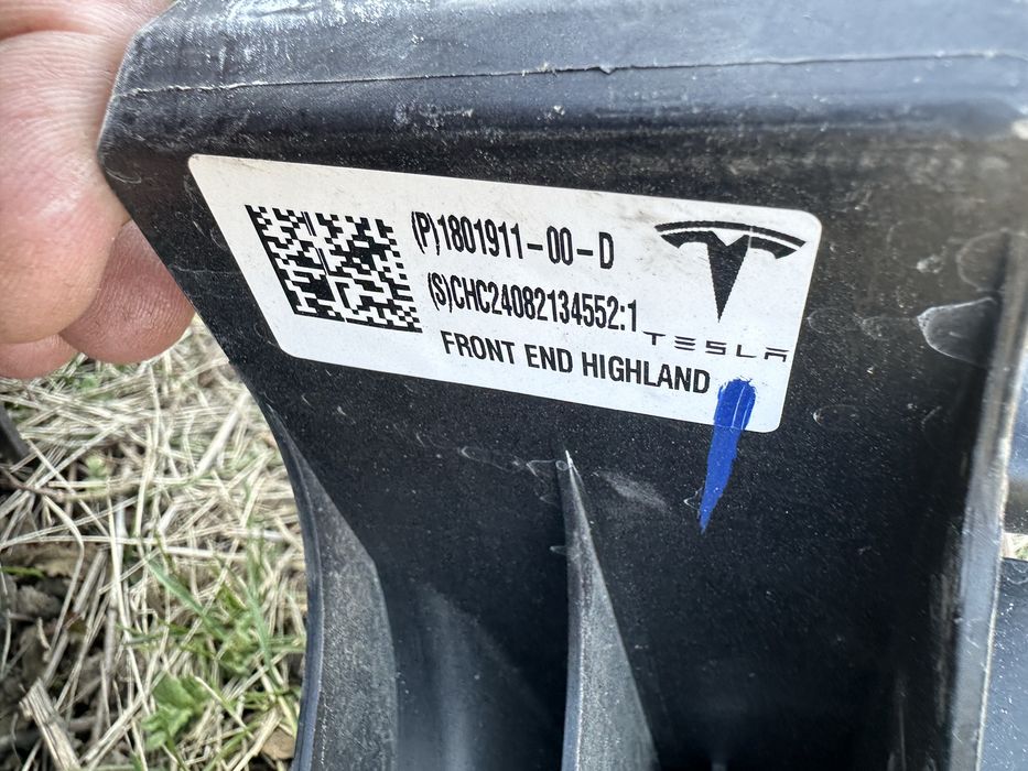 Tragher tesla 3.cod:1801911-00-D.