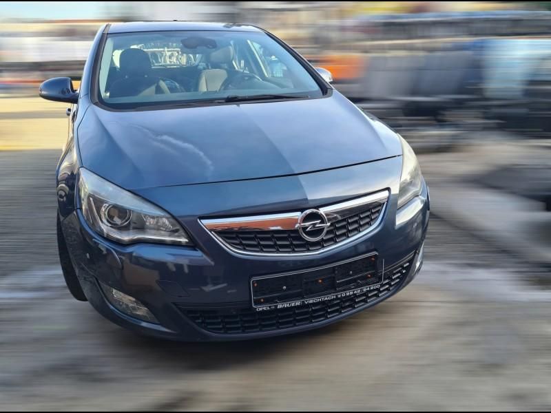 Macara geam electric stanga spate cu motoras Opel Astra J