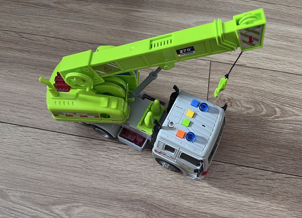 Интерактивна играчка камион с кран - със звуци