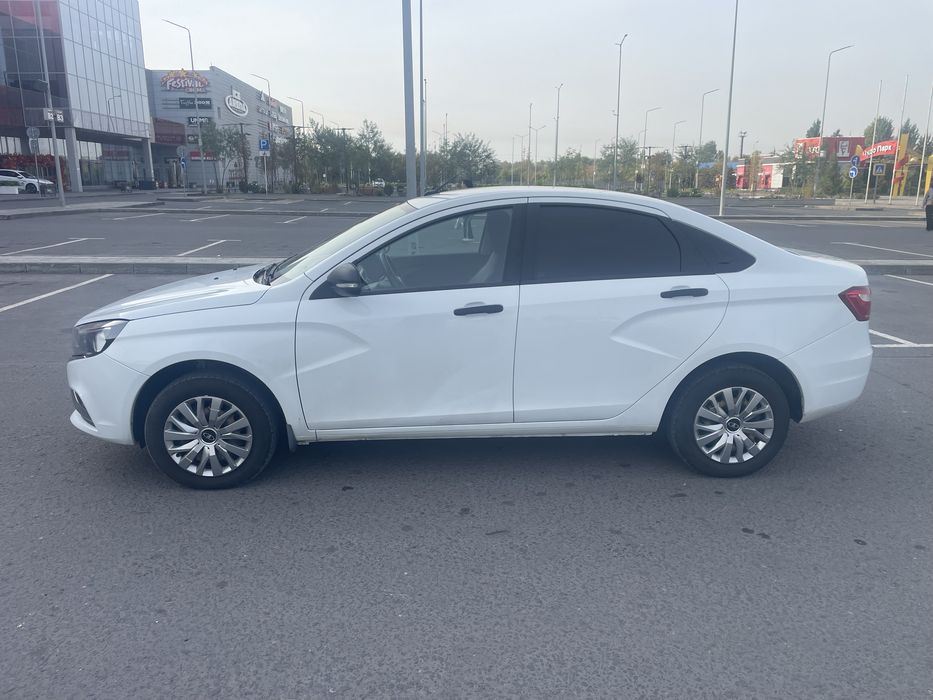Продам машину LADA VESTA