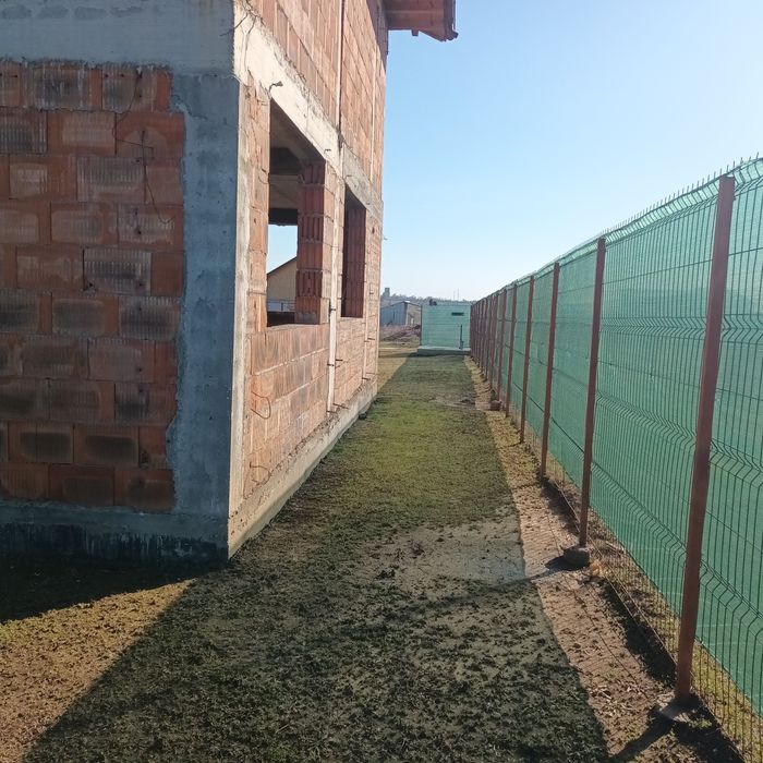 Vind Casă la roșu  Sat- Costi