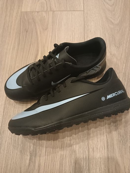 Ghete de fotbal Nike mercurial teren sintetic