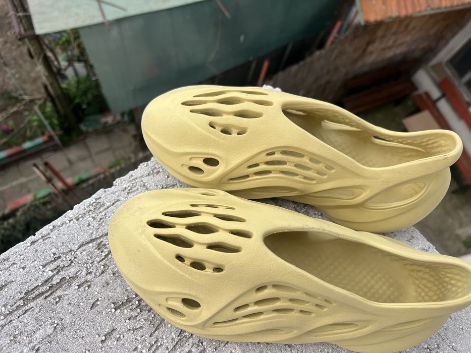 Adidas Yezzy Foam Runner 44