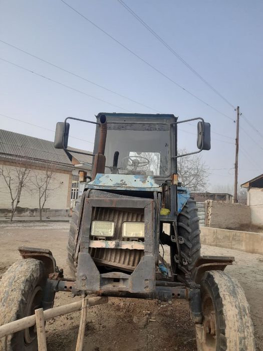 Traktor sotiladi Ttz MTZ mator