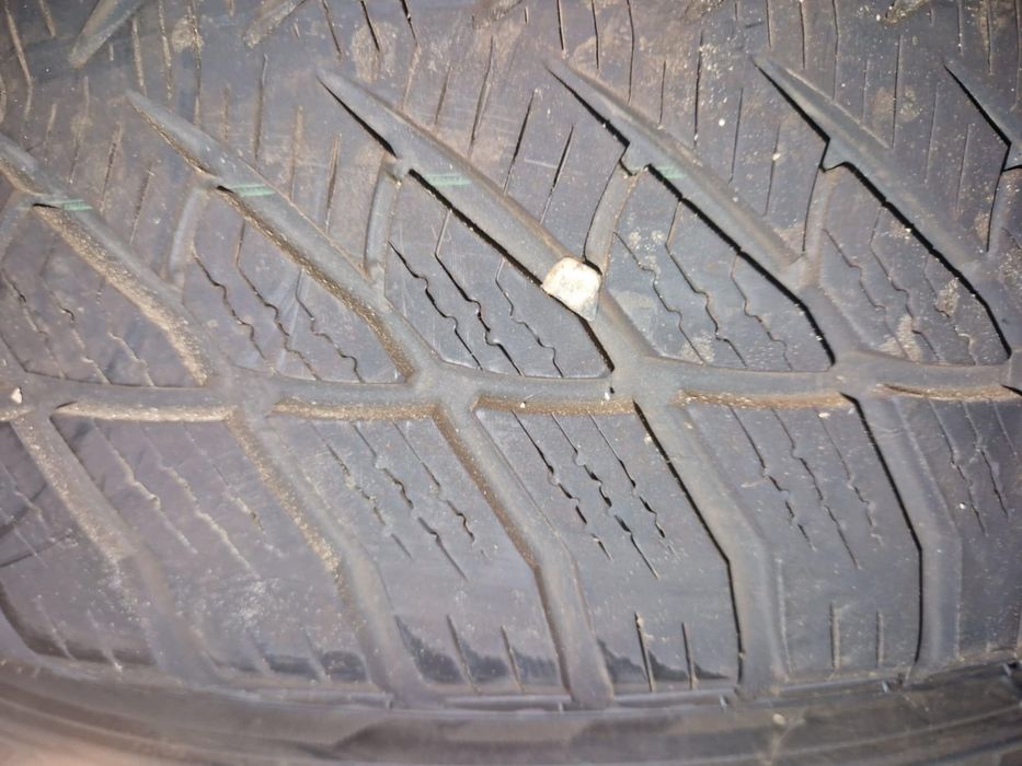 4 Зимни гуми  GOOD YEAR 255/60/18 за джип комплект с джанти 255/60/18