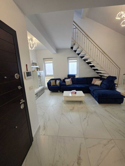 Penthouse 3 camere, 2 băi, 2 parcări, Giroc | 650 EUR
