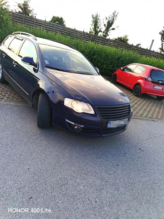 Vând Volkswagen Passat b6