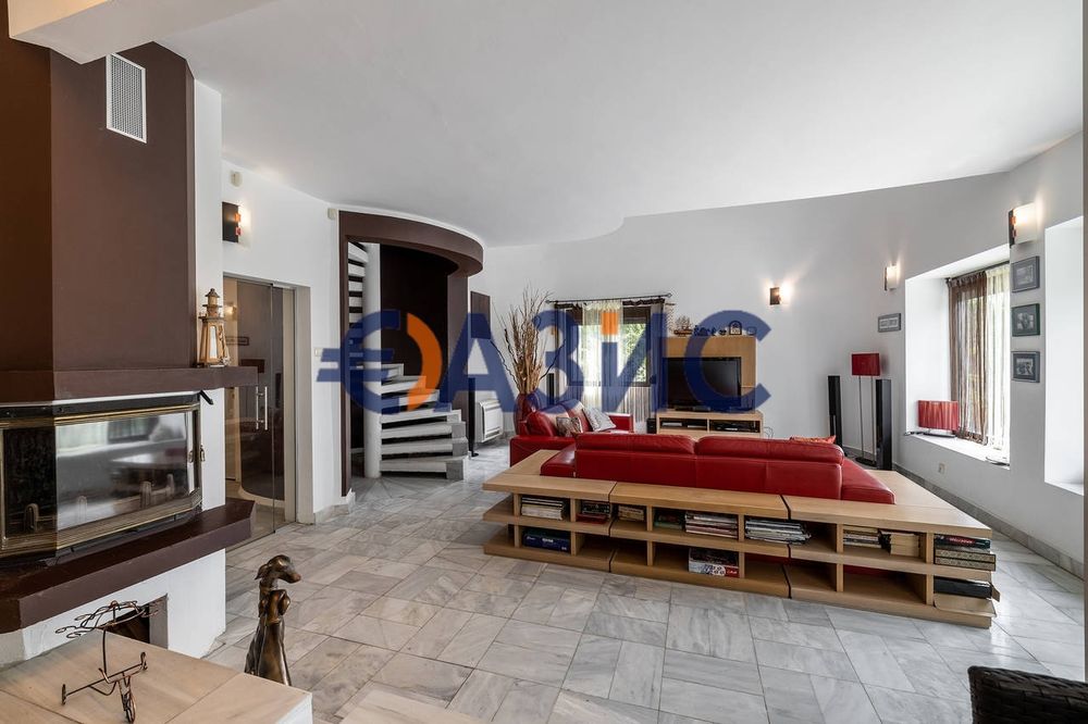 Продава се Къща в с. Кошарица, Област Бургас - 408 кв.м за 1713 €/кв.м - Снимка #3