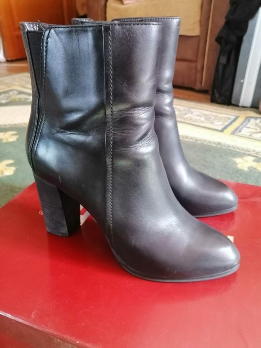 Осенние кожаные женские ботинки mascotte 38рр Россия