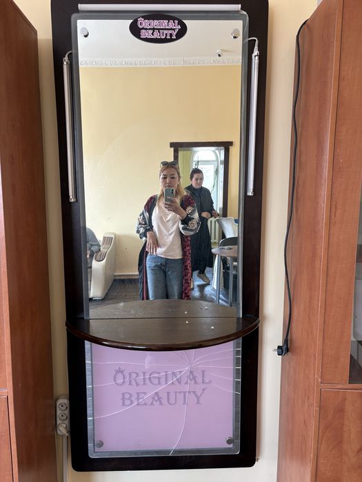 Зеркало , мойка для валос