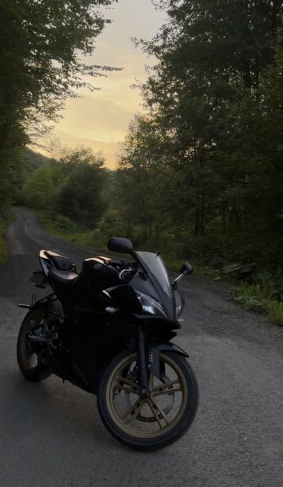 vand yzf r125 stare impecabila