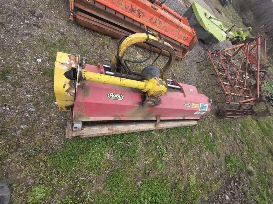 Tocatoare resturi vegetale in tiranti la tractor INO 2.2M hidraulică
