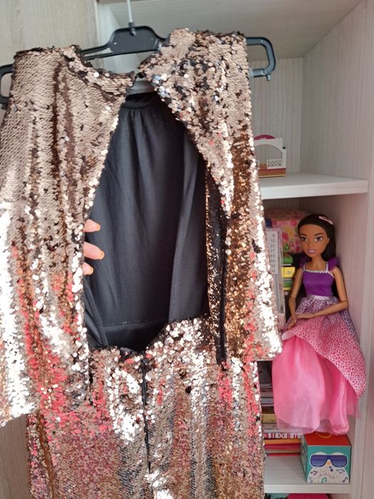 Rochie cu paiete H&M, marimea 42