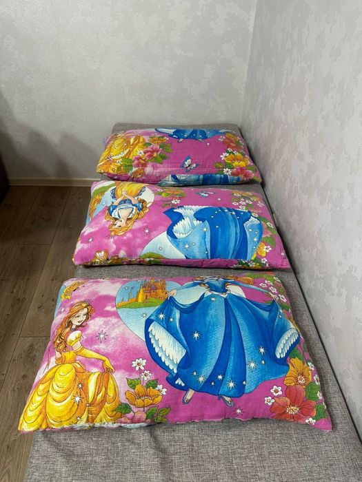 Продам подушки  б:у  50»70