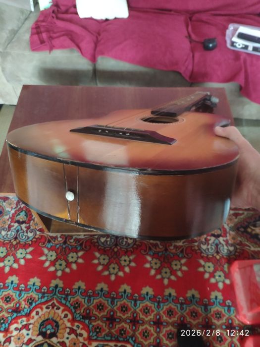 Гитара 6 струнная