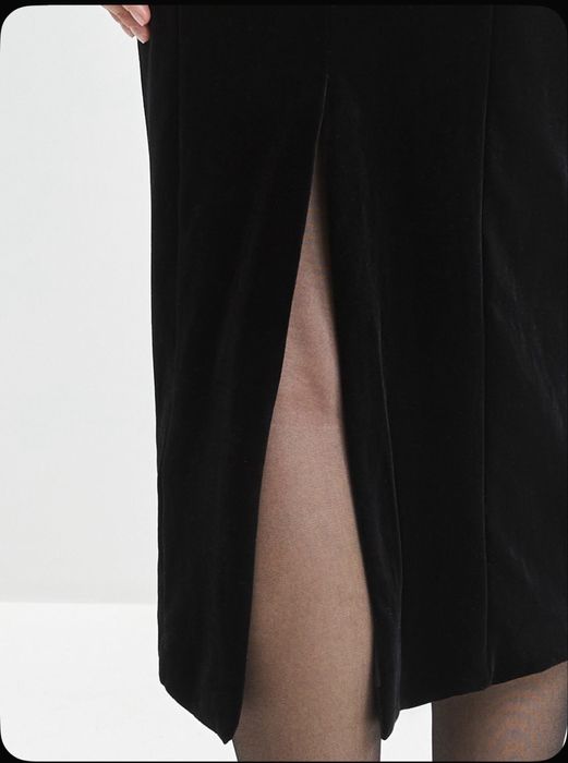 Продам платья новые