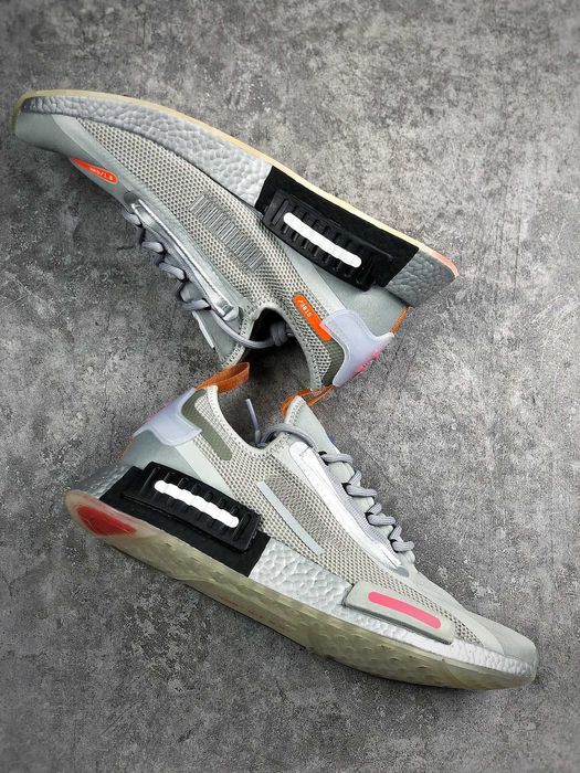 Оригинални  маратонки * ADIDAS NMD SPECTOO NASA * EU40