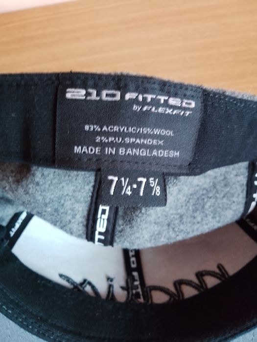 Caciula Baseball 210 Fitted by Flexfit - Matix