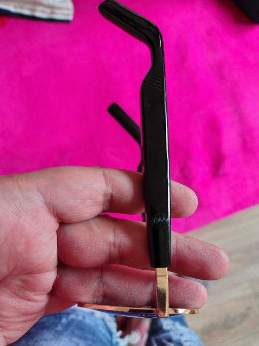 Ochelari prin bluetooth.