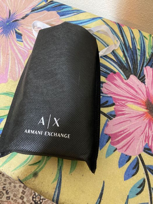 Ново дамско портмоне Армани