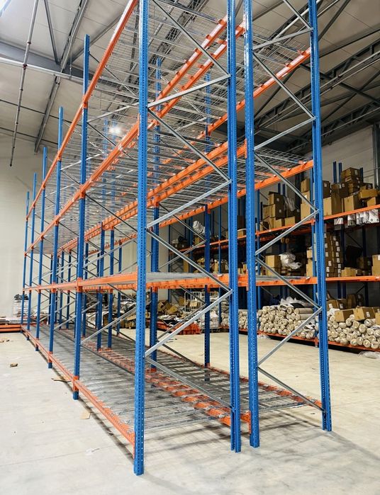 Rafturi metalice depozitare paleti profesionale