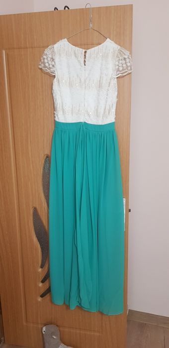 Rochie de ocazie lunga, vaporoasa, foarte comoda