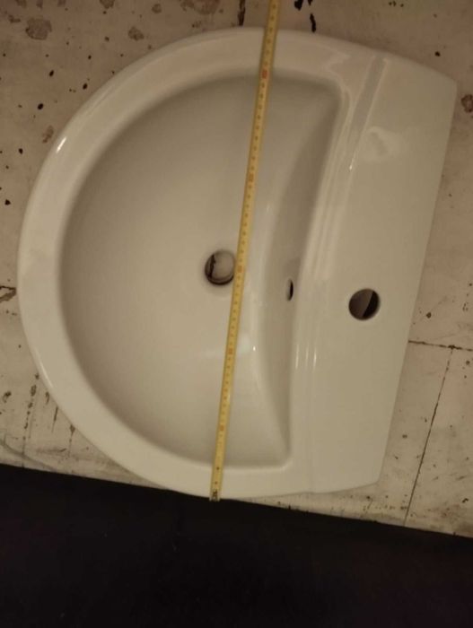 Мивка 55 cm с централен отвор за смесител