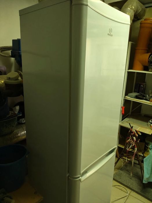 Холодильник буу,рабочии