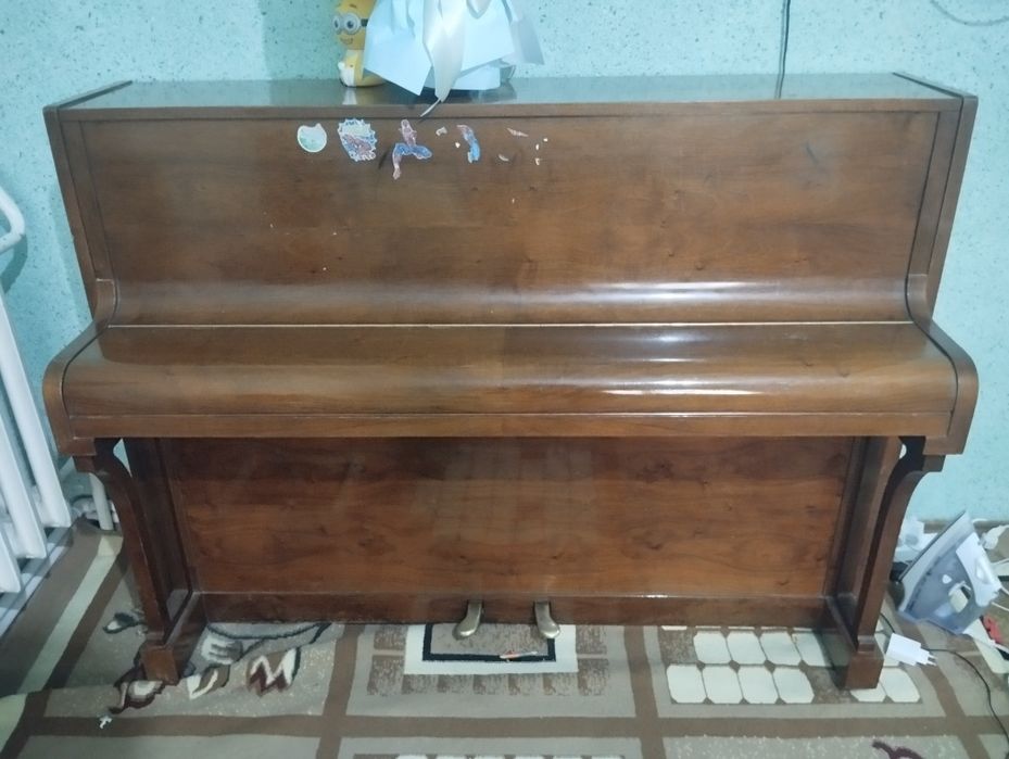 Pianino Rönisch ideal