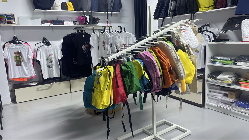 Busturi dama busturi barbati mobilier comercial magazin brasov