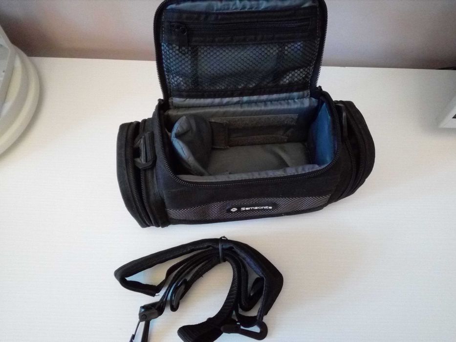 Geanta-husa camera foto/video si accesorii Samsonite Samoa DV60