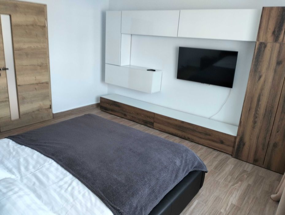 schimb cu apartament -garsoniera-penthouse +- dif