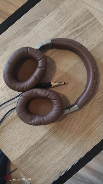 Căști Behringer bh470