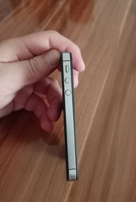 iPhone 4s продам