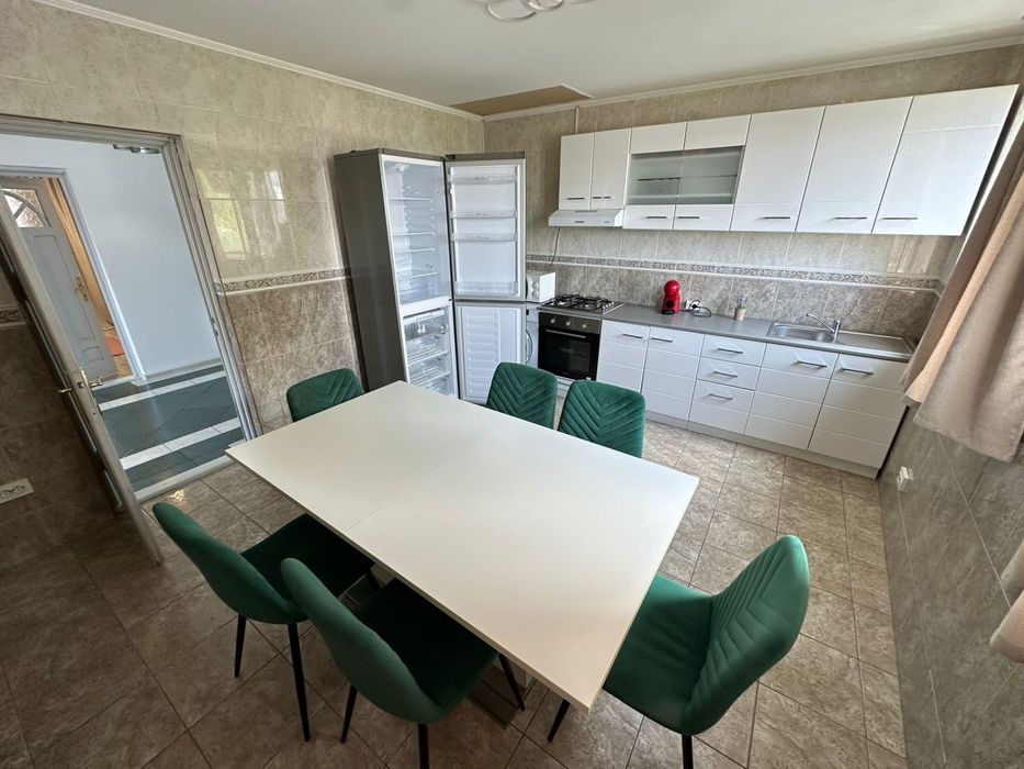 Apartament de închiriat