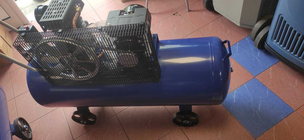 Компресор за Въздух 150 литра , Дебит 450 л/мин, БЕЗПЛАТНА ДОСТАВКА