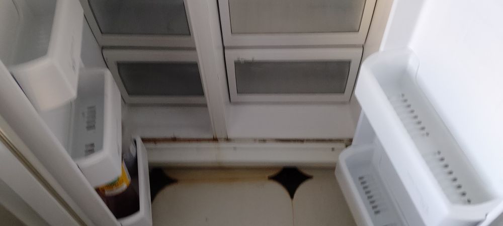 Двухдверный холодильник морозильник