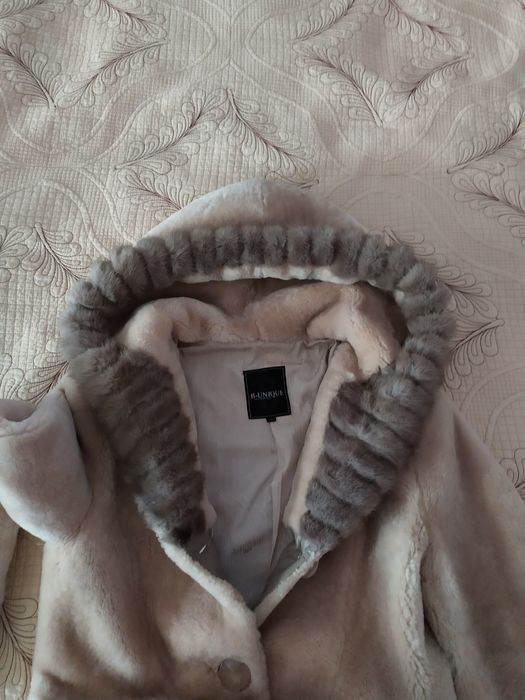 Пуховик шуба плащ 46 р