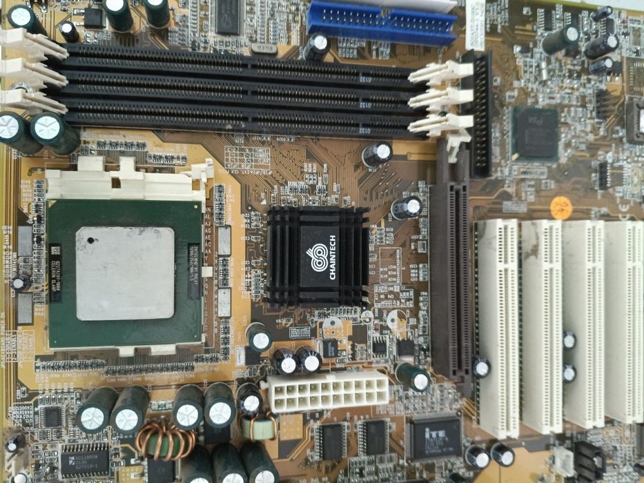 Комплектующие под запчасти