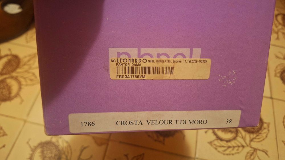 Pantofi de piele