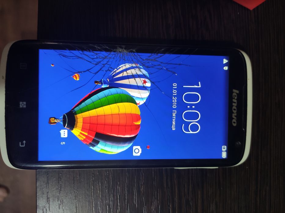 Продам смартфон Lenovo s820