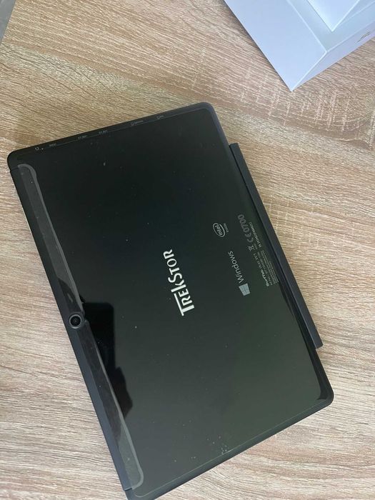 TrekStor SurfTab duo W1 3G таблет-лаптоп