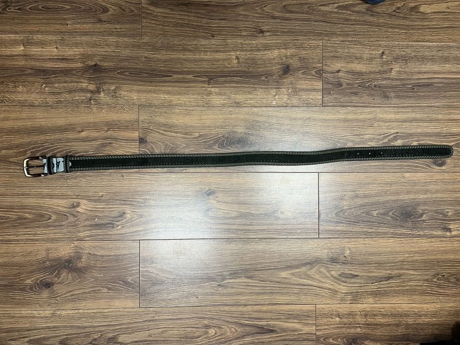 Curea din piele aproape noua