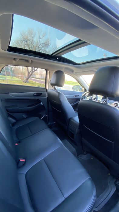 Elektromobil sotiladi