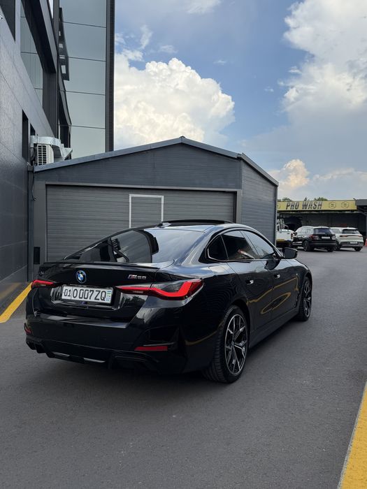 BMW i4 eDrive 40 Full Genmany M paket