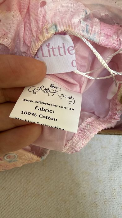 A Little Lacey romper/rochita 6-12 luni nou cu etichetă