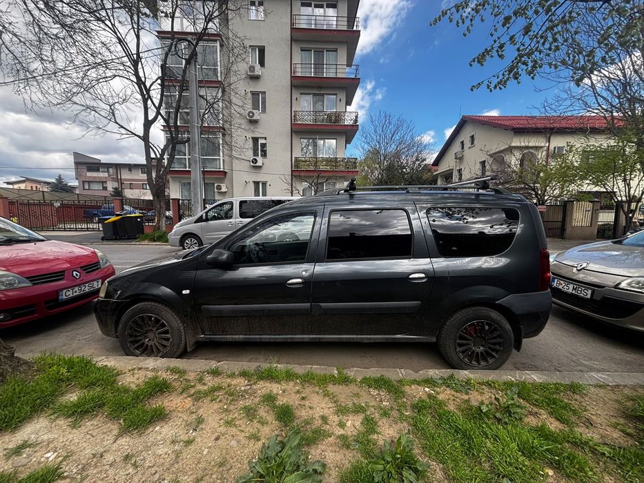 Dacia logan MCV laureat