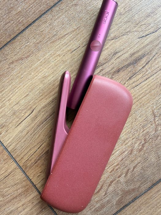 Iqos utilizat rosu
