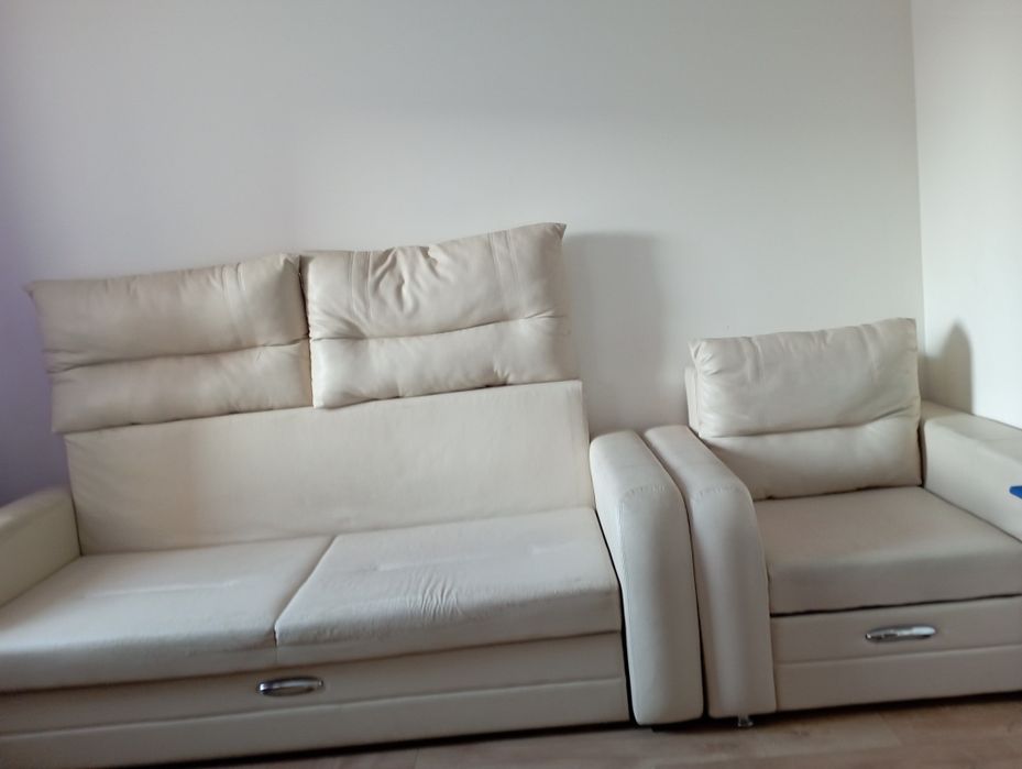 Диван и кресло продам